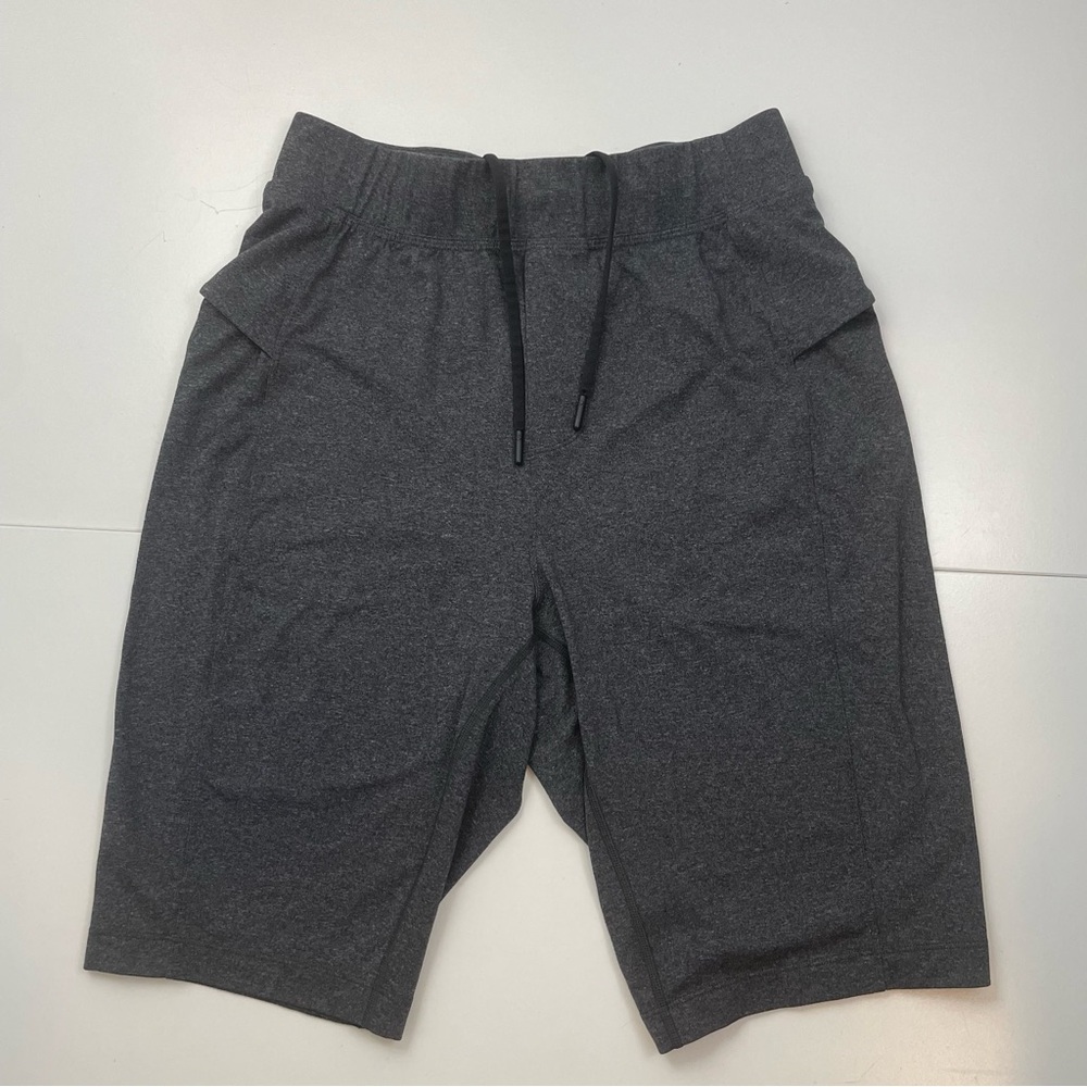 Lululemon Sweat Shorts Mens size S Gray Fleece Athletic Casual Lounge
